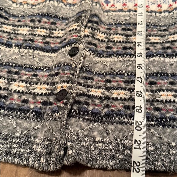 2 for $20. Patterned Knit Vest - Picture 2 of 3